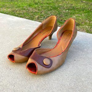 Retro tan kitten open-toe heels